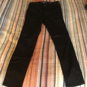 Women’s black skinny jeans